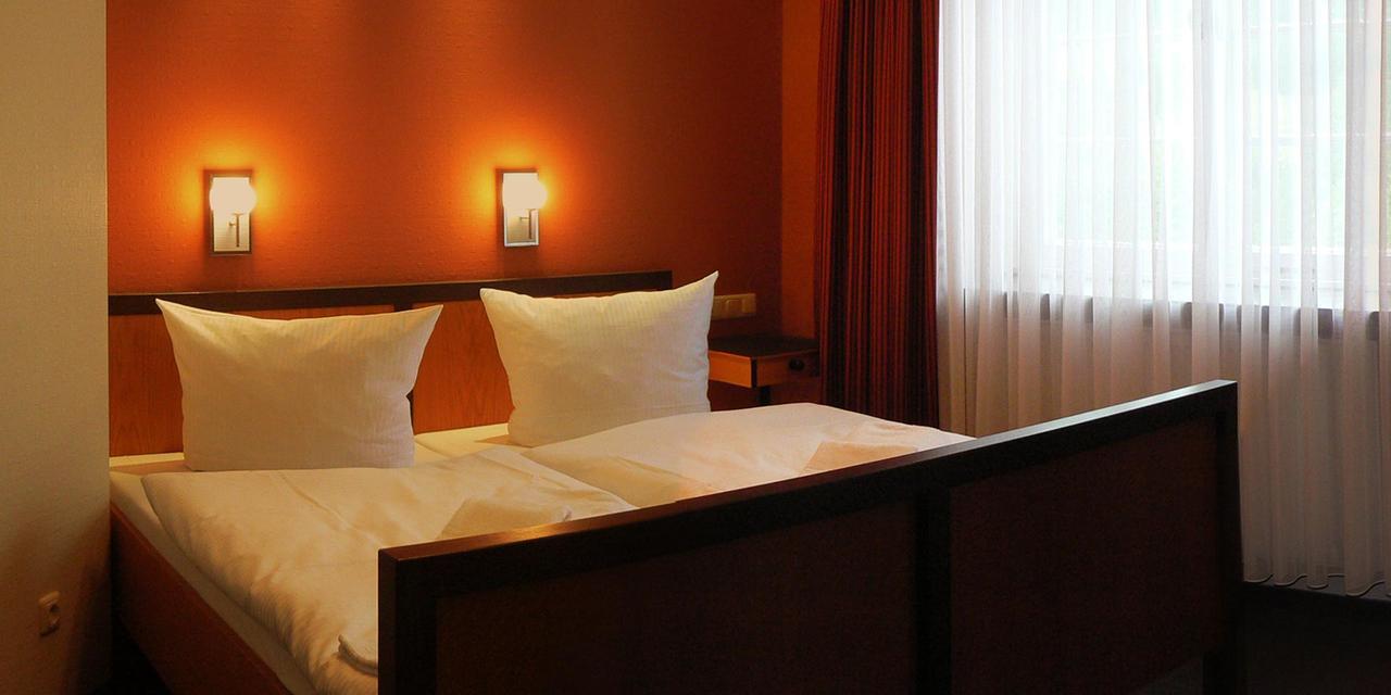 Haus Des Volkes - Das Bauhaushotel Probstzella Ngoại thất bức ảnh