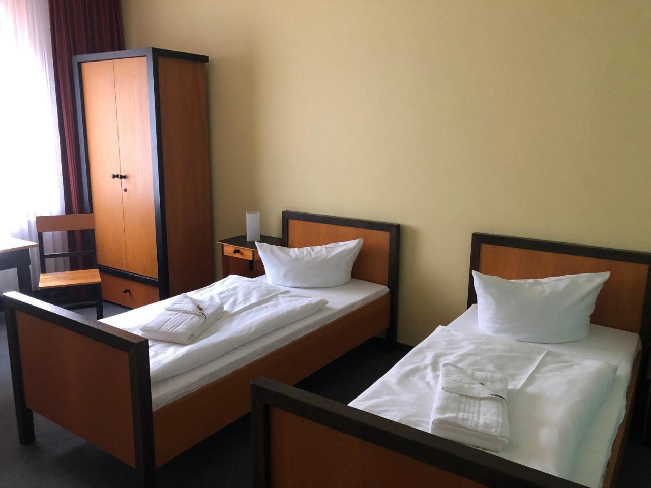 Haus Des Volkes - Das Bauhaushotel Probstzella Ngoại thất bức ảnh