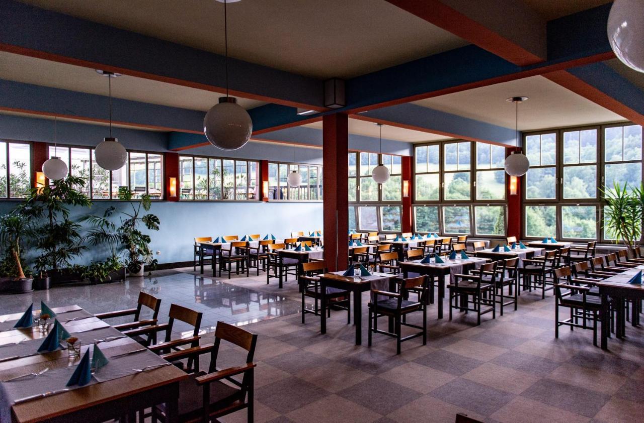 Haus Des Volkes - Das Bauhaushotel Probstzella Ngoại thất bức ảnh